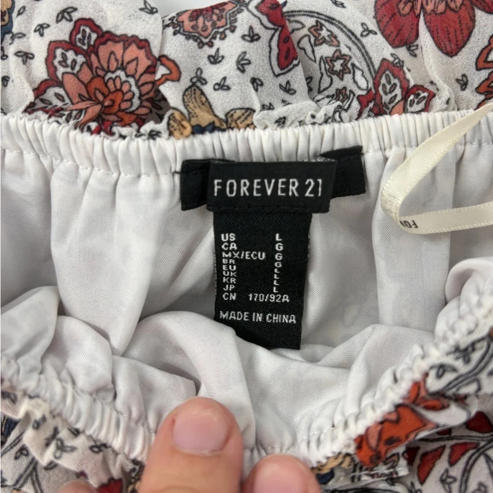 Floral Off-Shoulder Crop Blouse - Picture 8 of 10